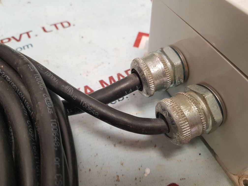 Red lion enc8 astic enclosures with pyromation temperature sensor 