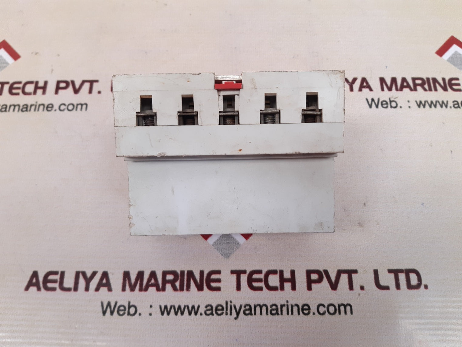 Merlin gerin vigilohm tr9 insulation controller