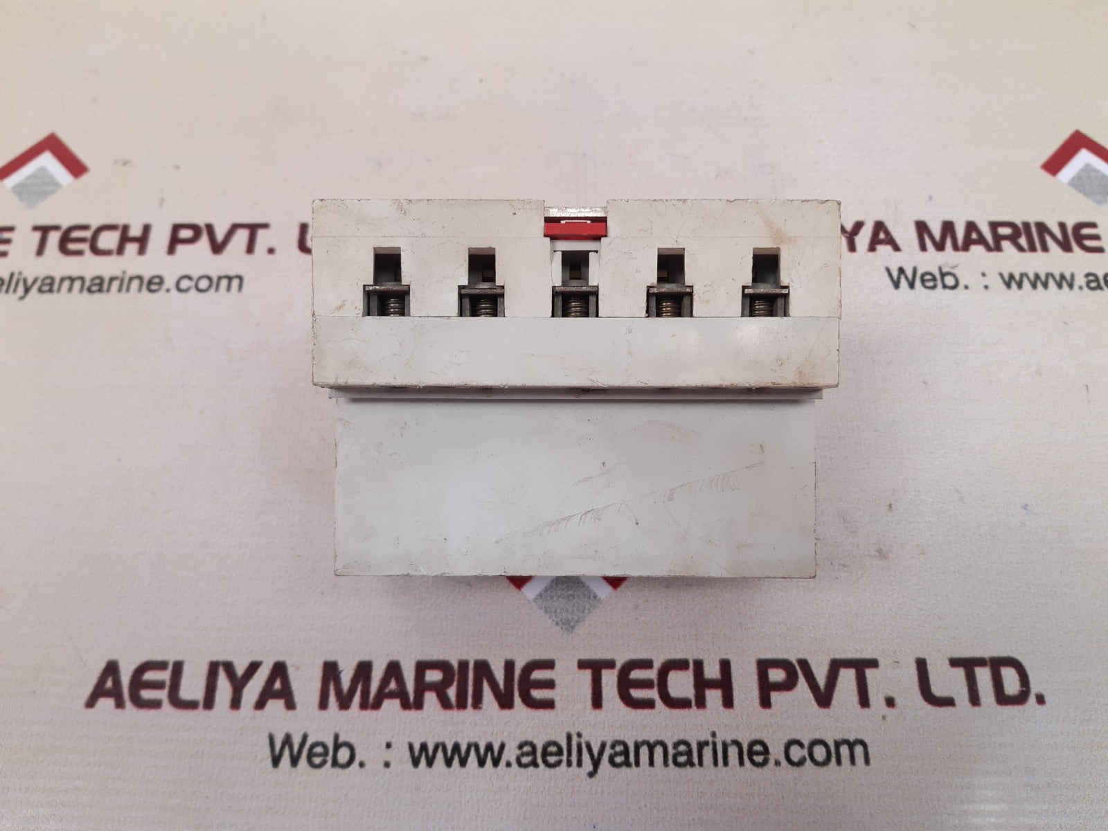 Merlin gerin vigilohm tr9 insulation controller Used