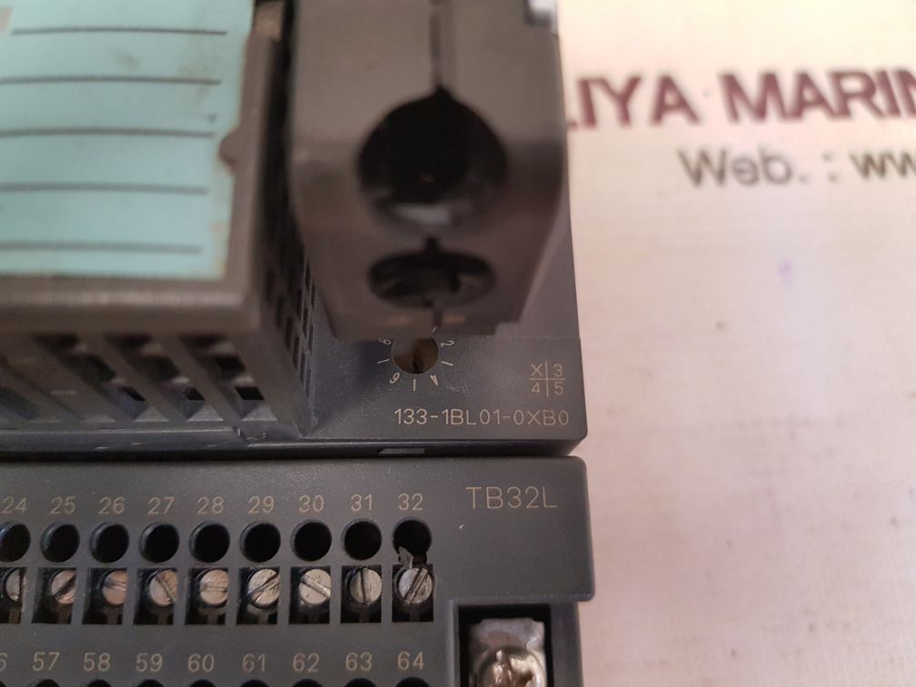 Siemens et 200l 133-1bl01-0xb0 with 193-1cl00-0xa0 module 