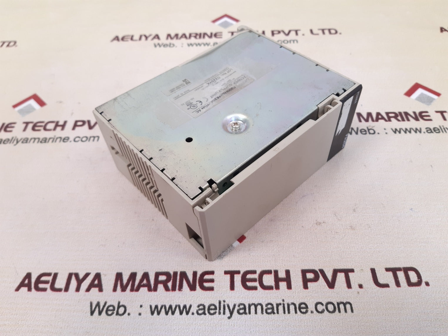 Omron c200hw-pa204 power supply unit 50/100-240v