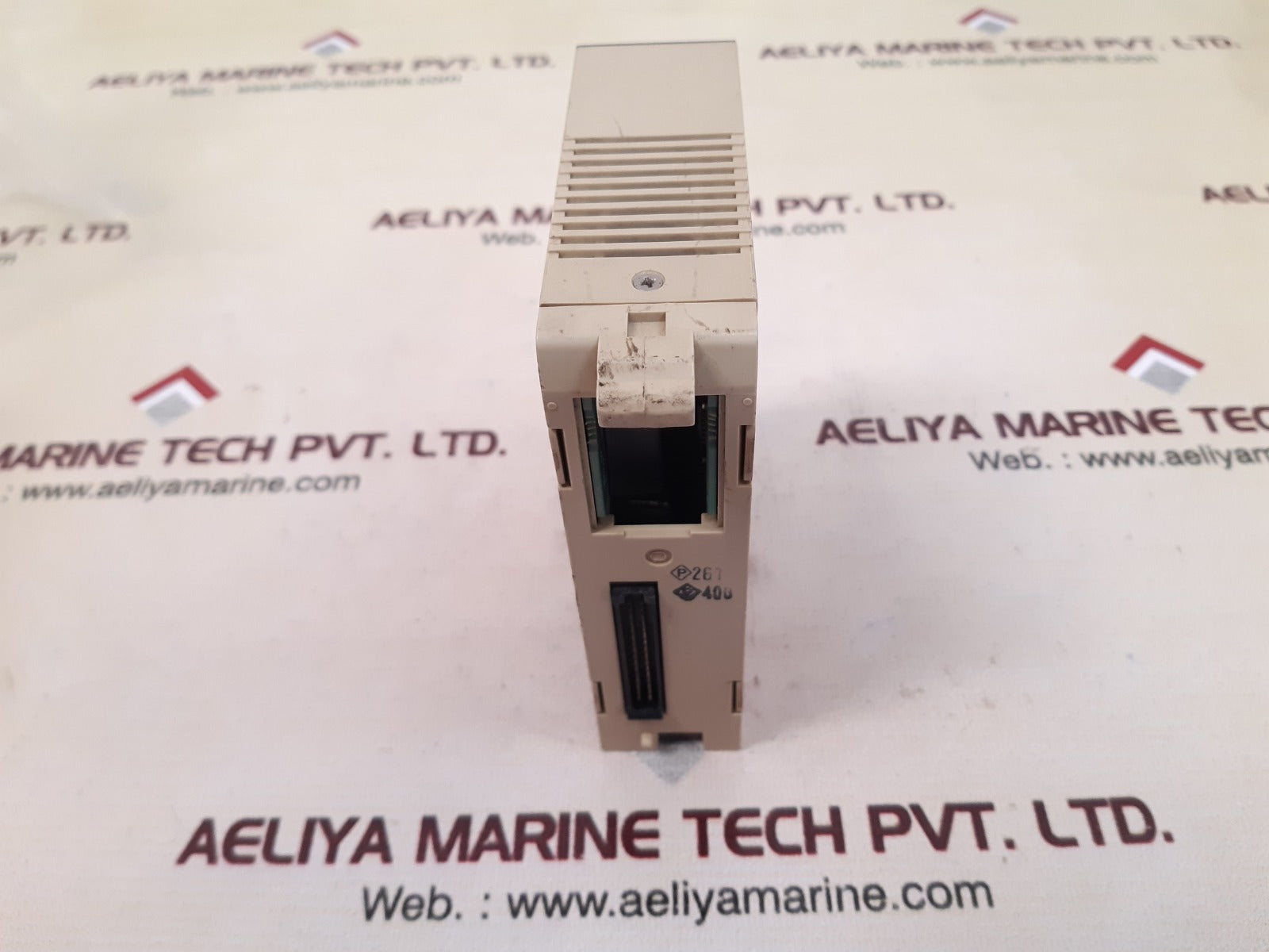Omron c200h-ad002 a/d unit Used