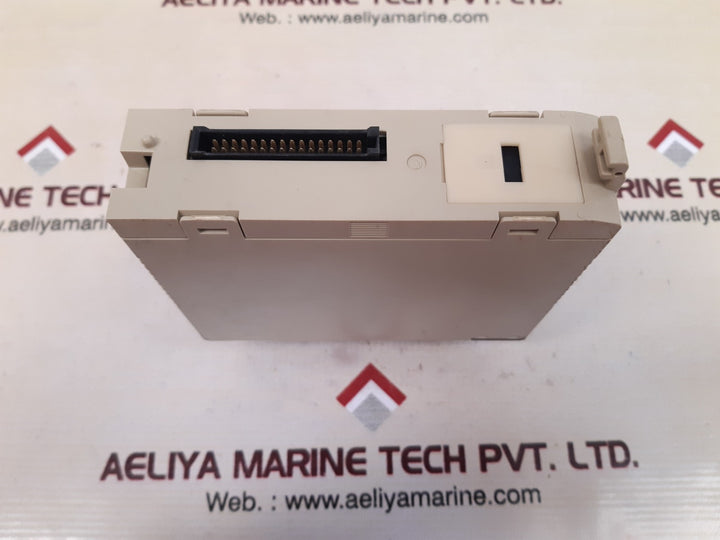 Omron c200h-0c222 output unit 250vac/24vdc