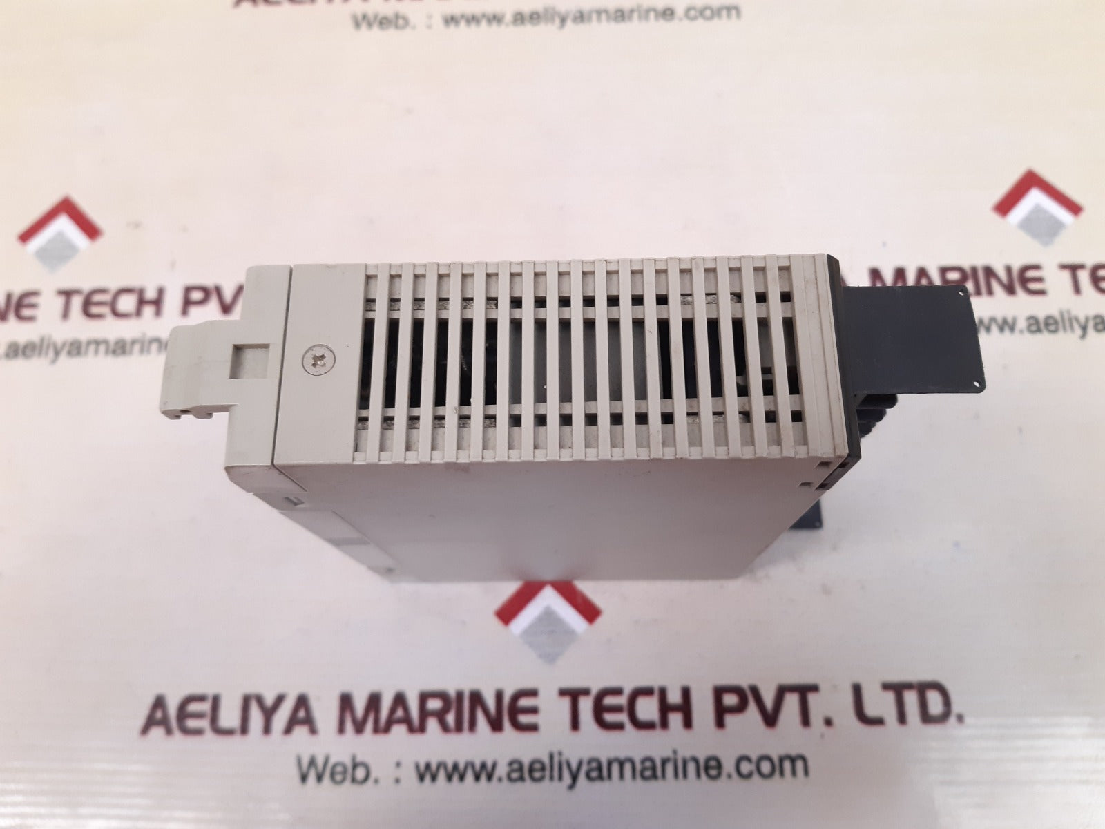 Omron c200h-ad003 programmable controller 
