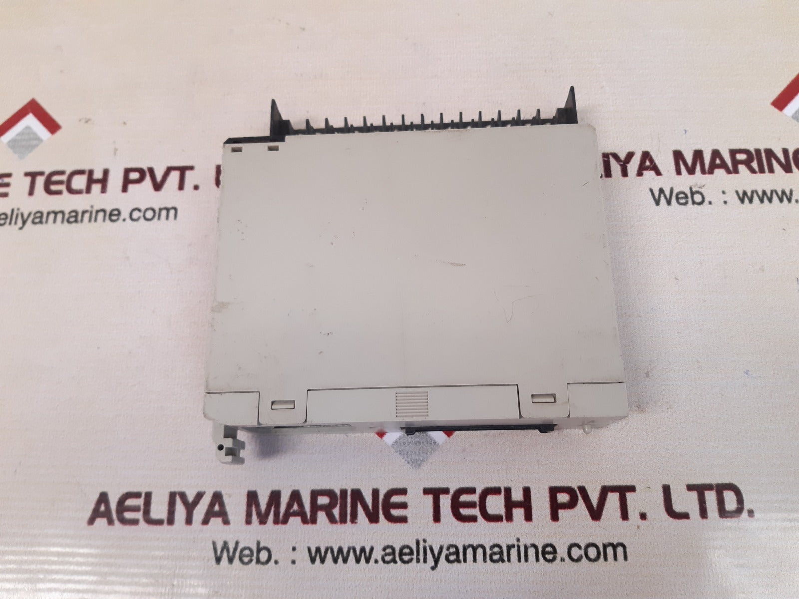 Omron c200h-ad003 programmable controller 