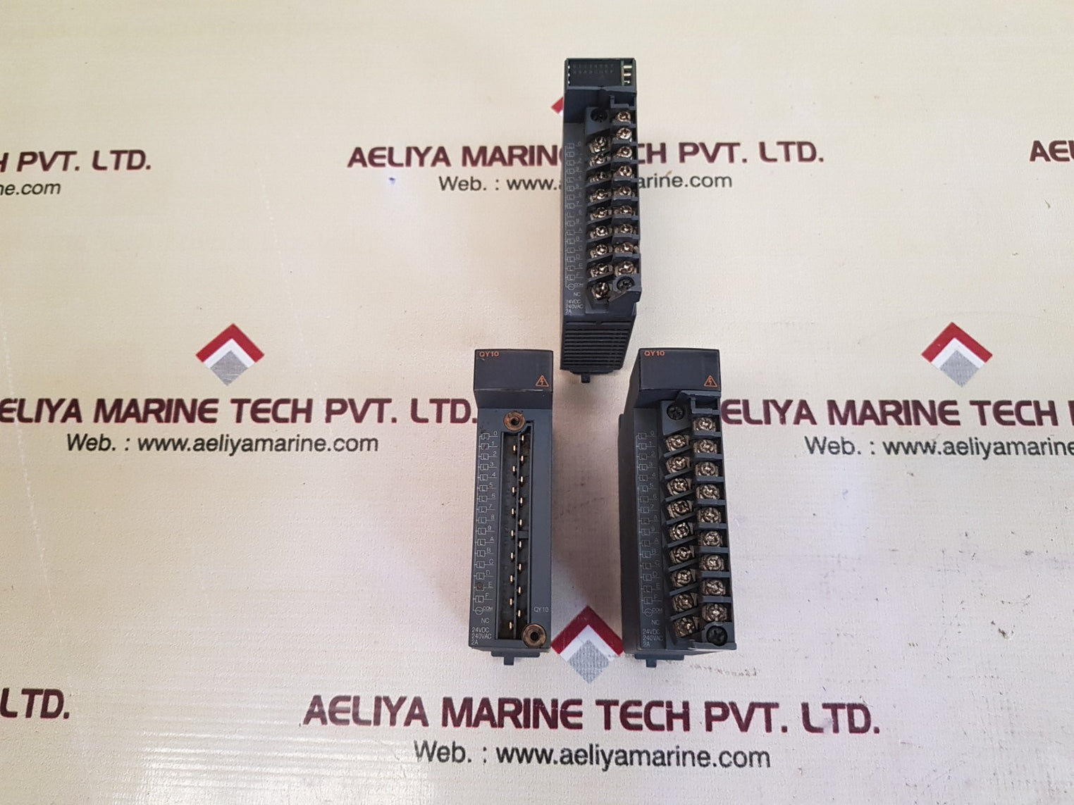 Mitsubishi qy10 output unit