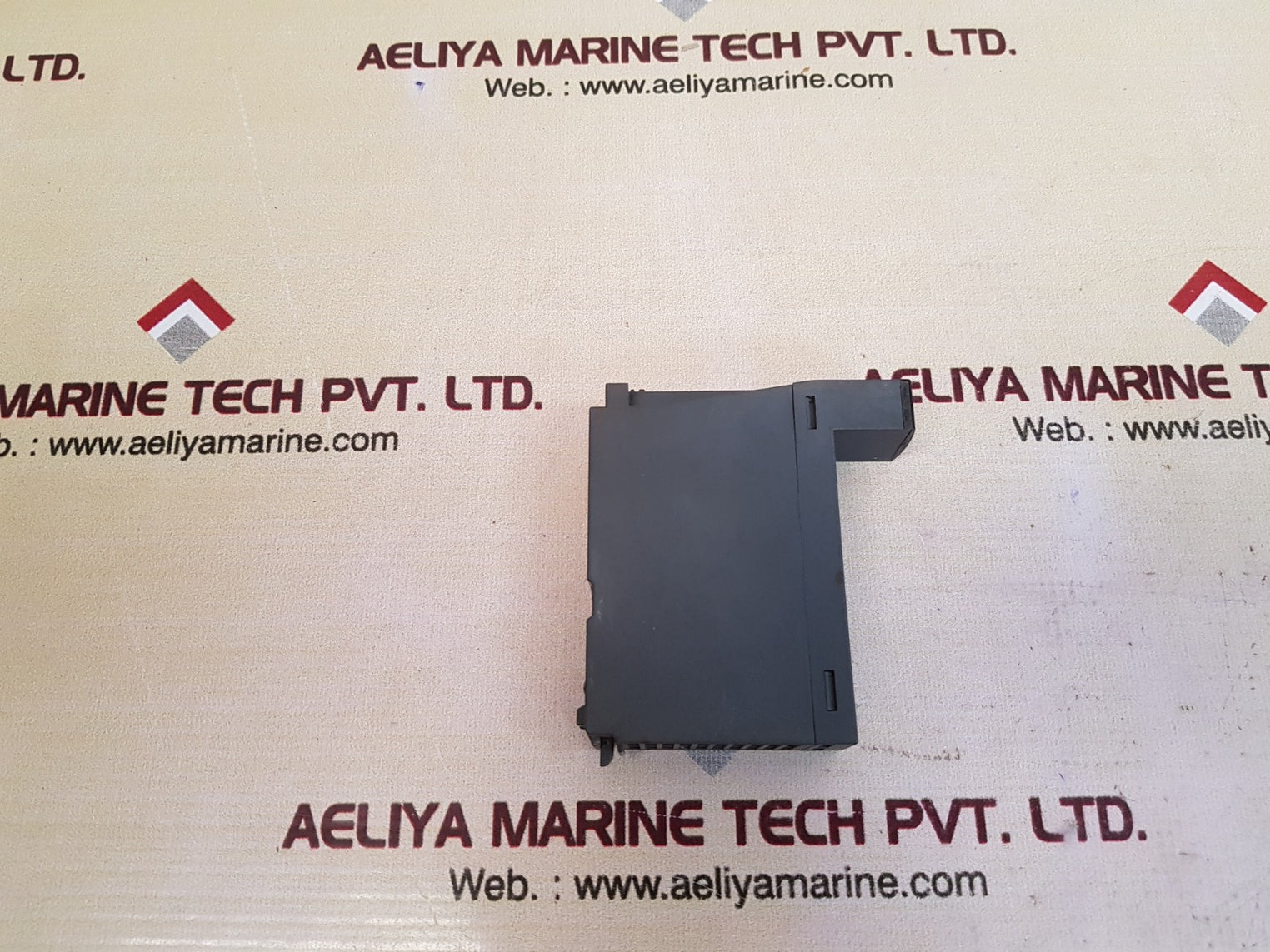 Mitsubishi qy10 output unit