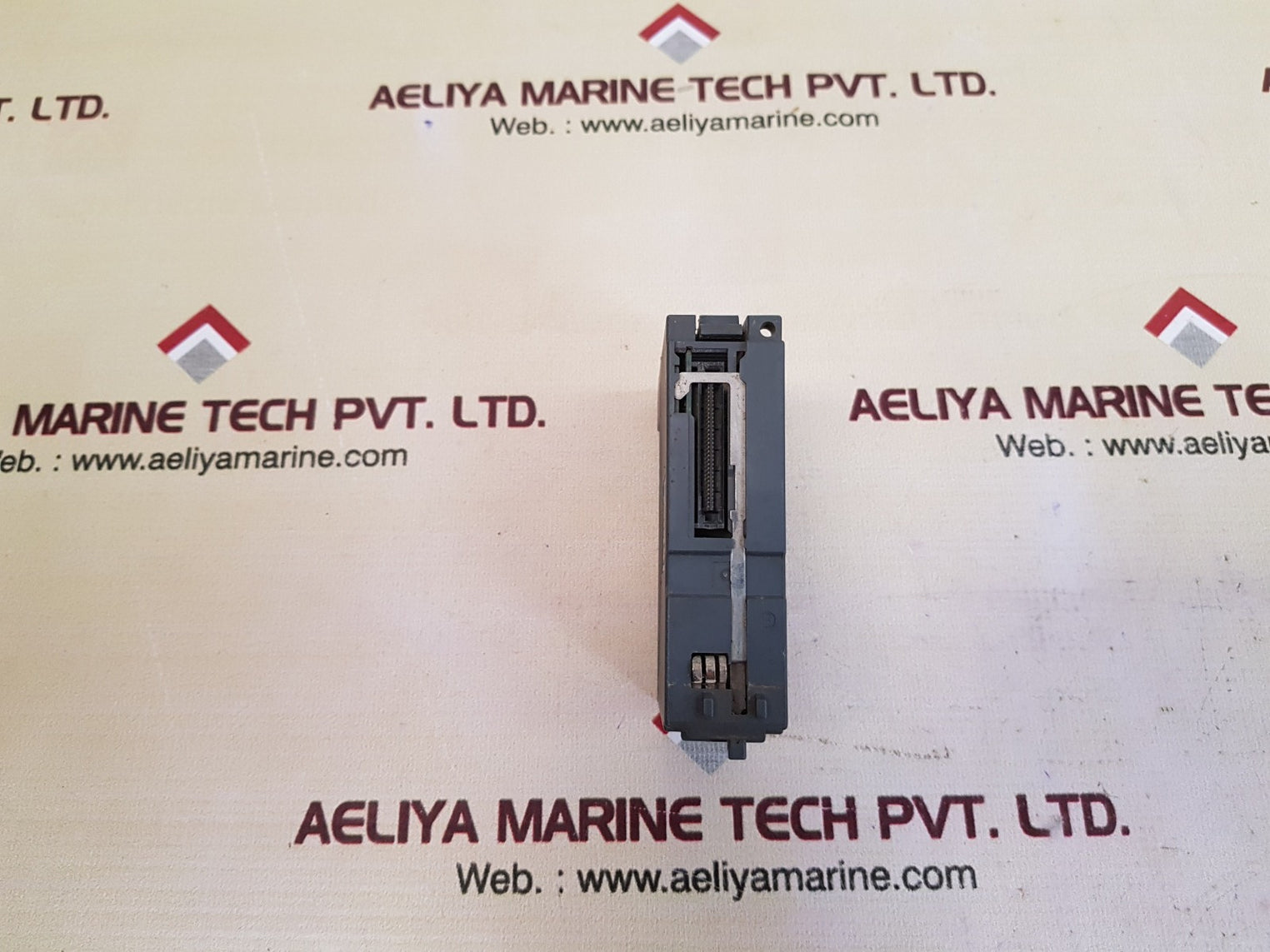 Mitsubishi qy10 output unit