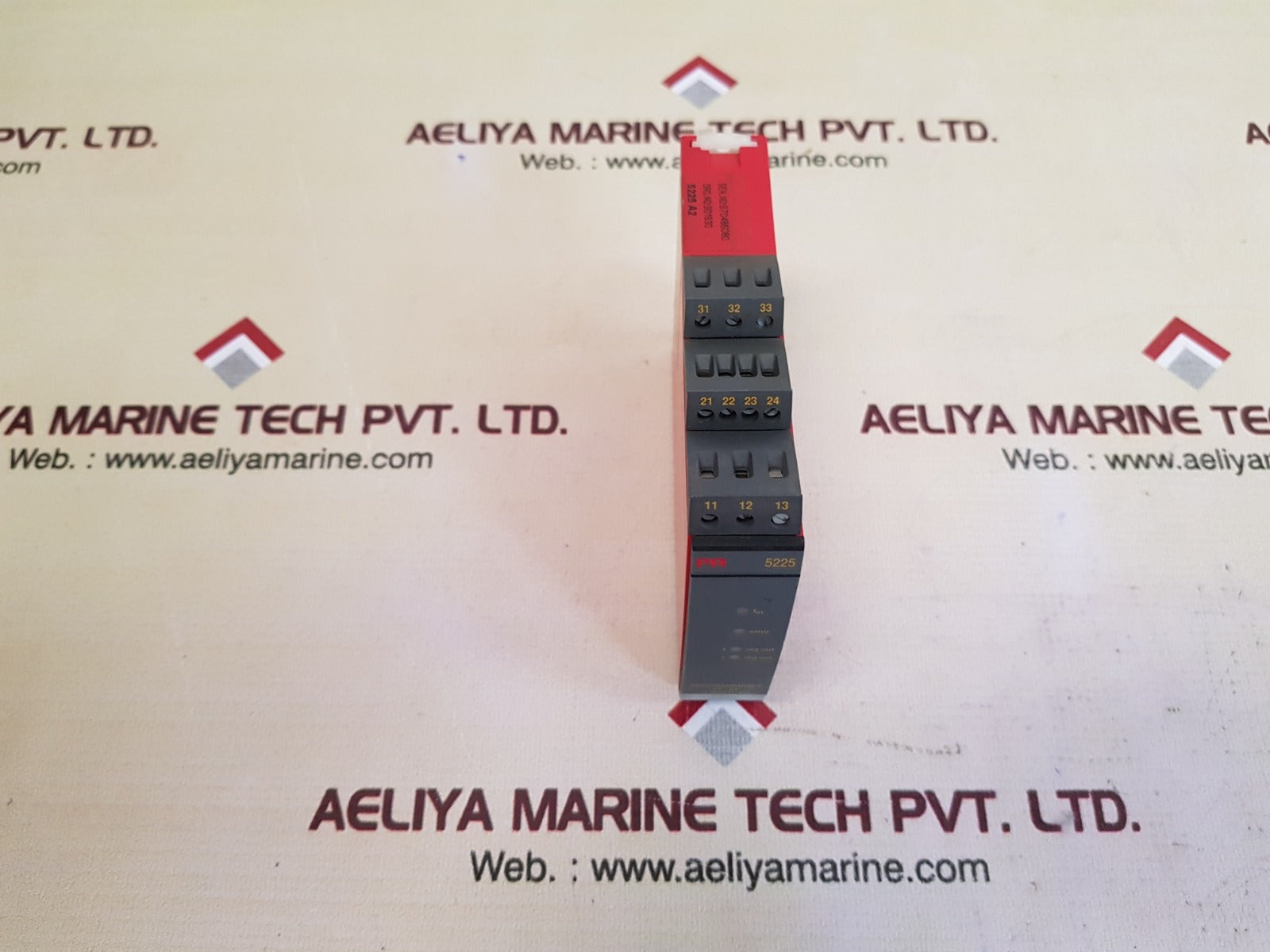 Pr electronics 5225.2 programmable f/i-f/f converter