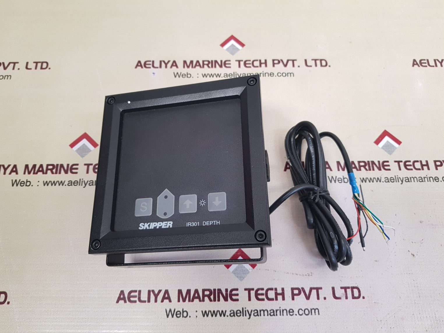 Skipper ir301 digital depth repeater  