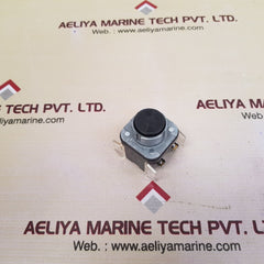 Allen- bradley 800t-xd1 contact block with 800t-a pushbutton 