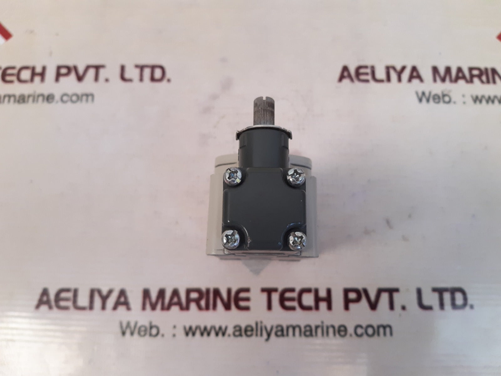 Omron wlca2-q limit switch