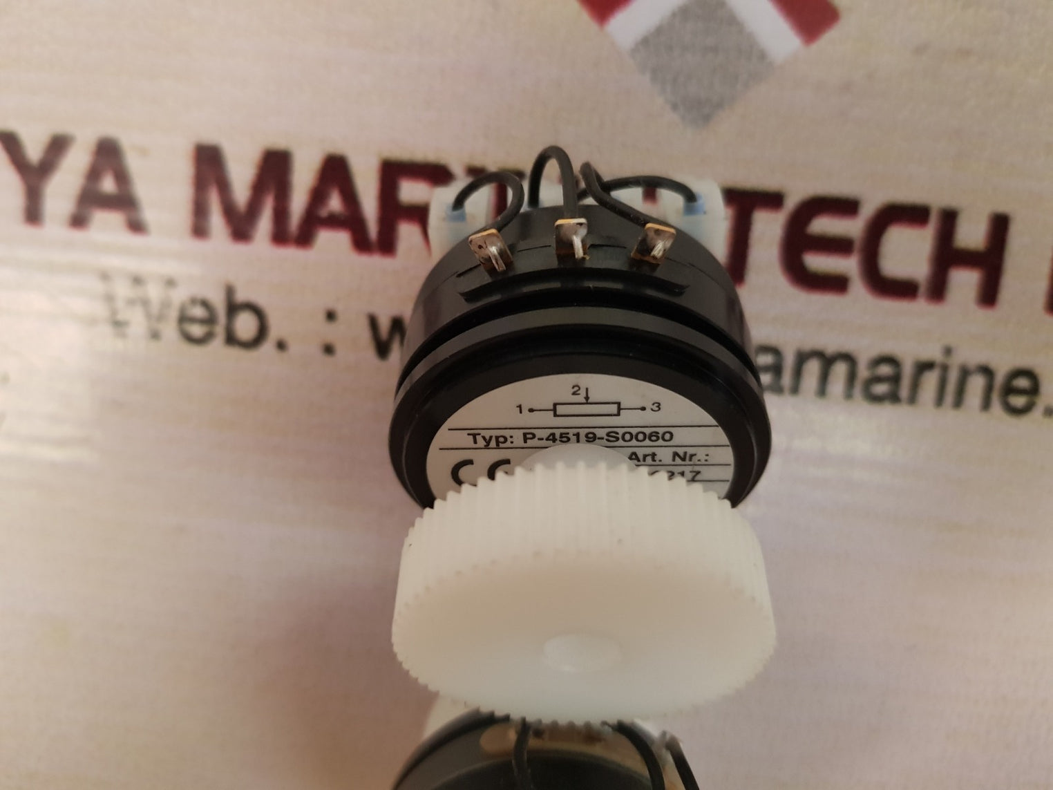 Novotechnik p-4519-s0060 rotary sensor potentiometer