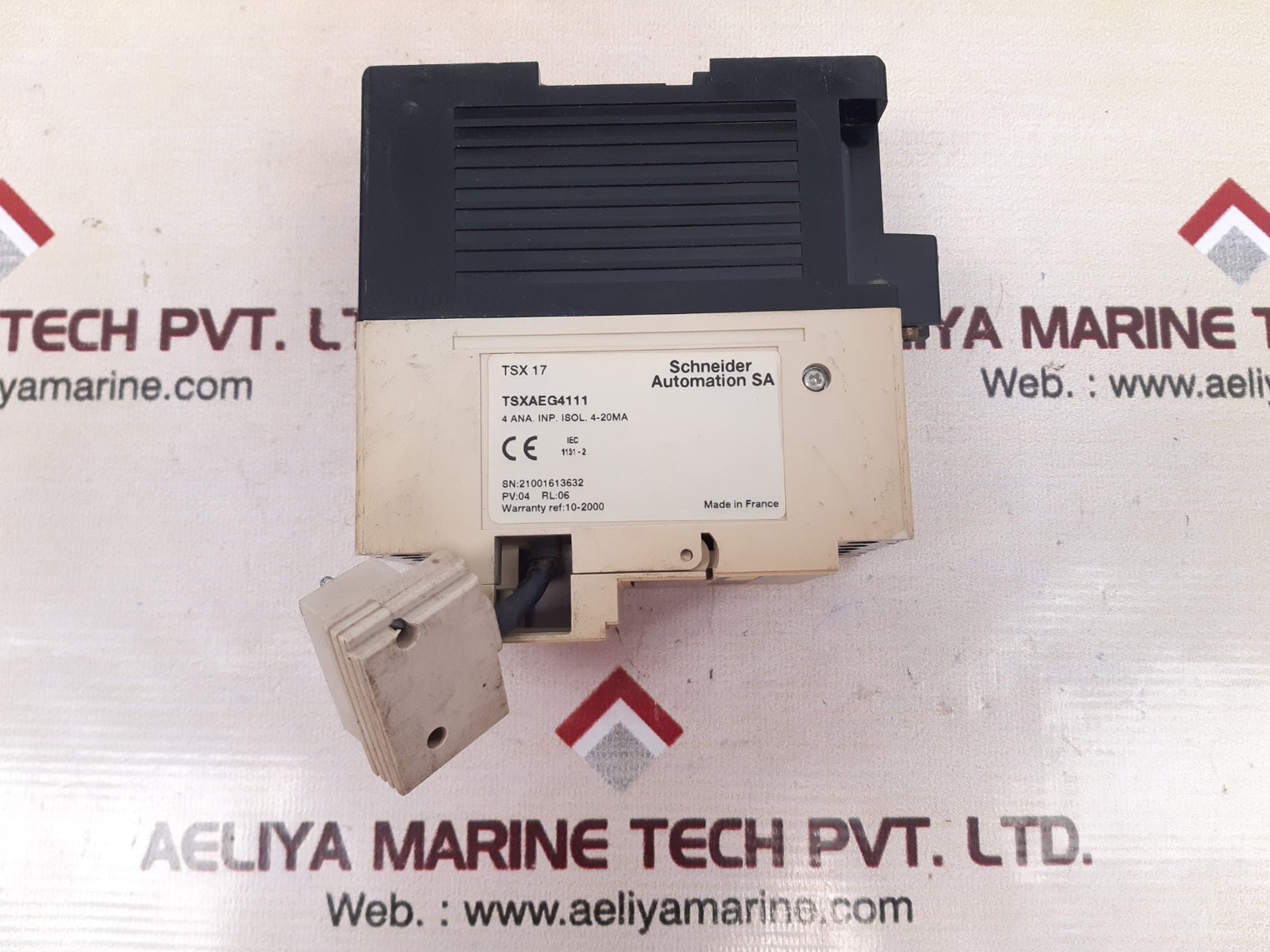 Schneider tsxaeg4111 analog input module