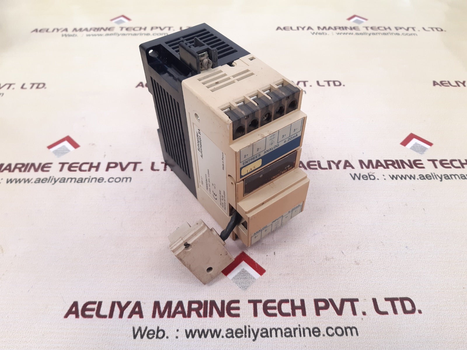 Schneider tsxaeg4111 analog input module
