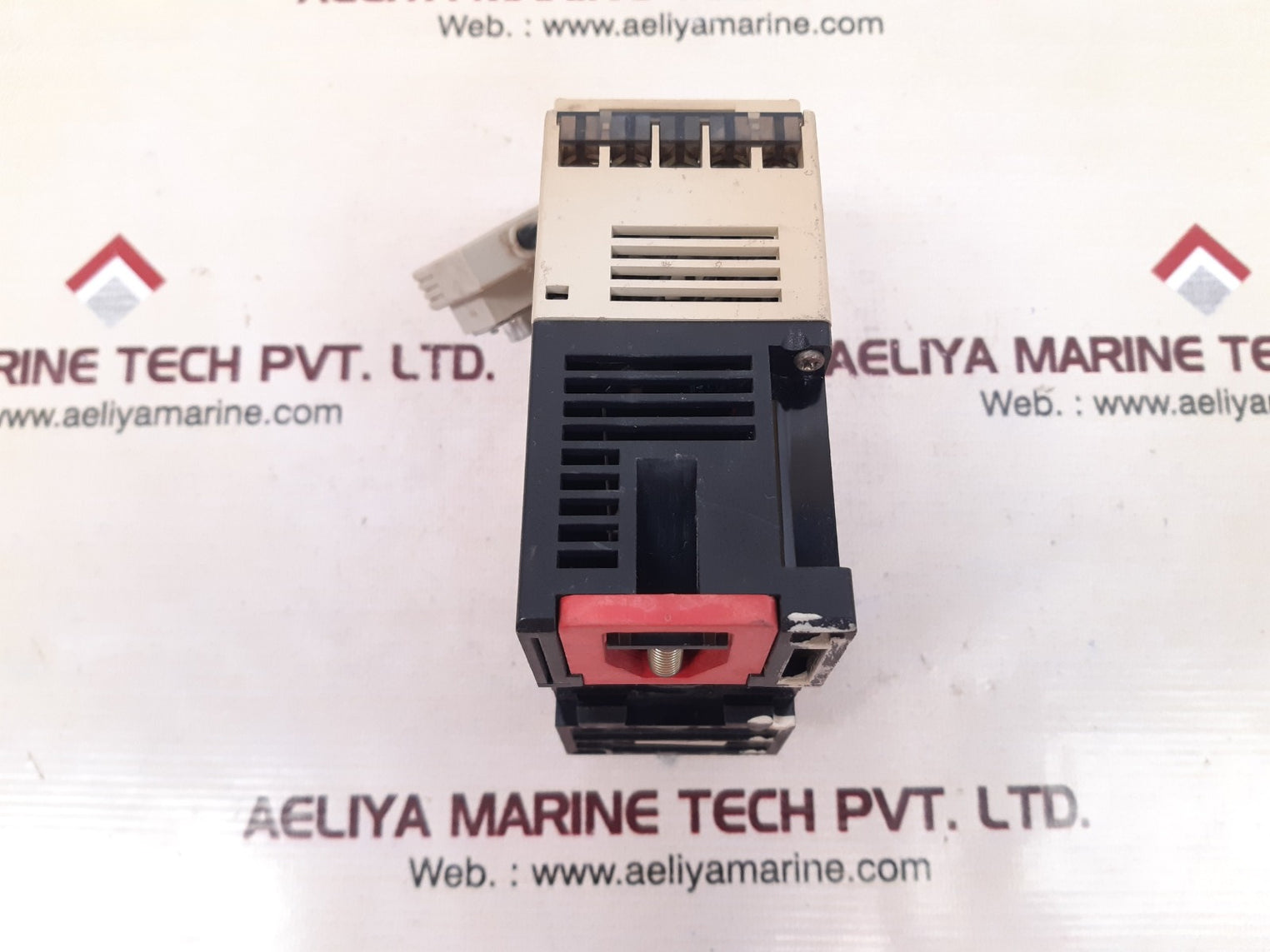 Telemecanique/schneider tsx dsf 612 output module