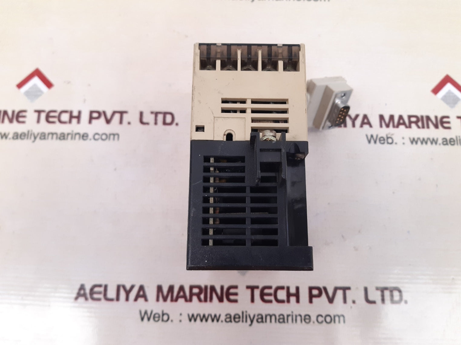 Telemecanique/schneider tsx dsf 612 output module