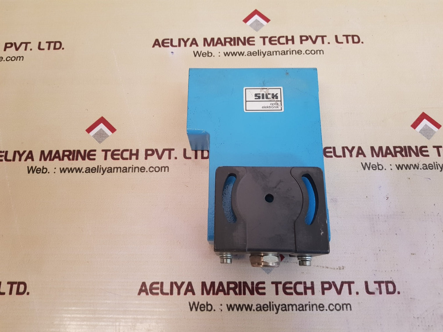 Sick ws 25-304 photoelectric sensor 13311177