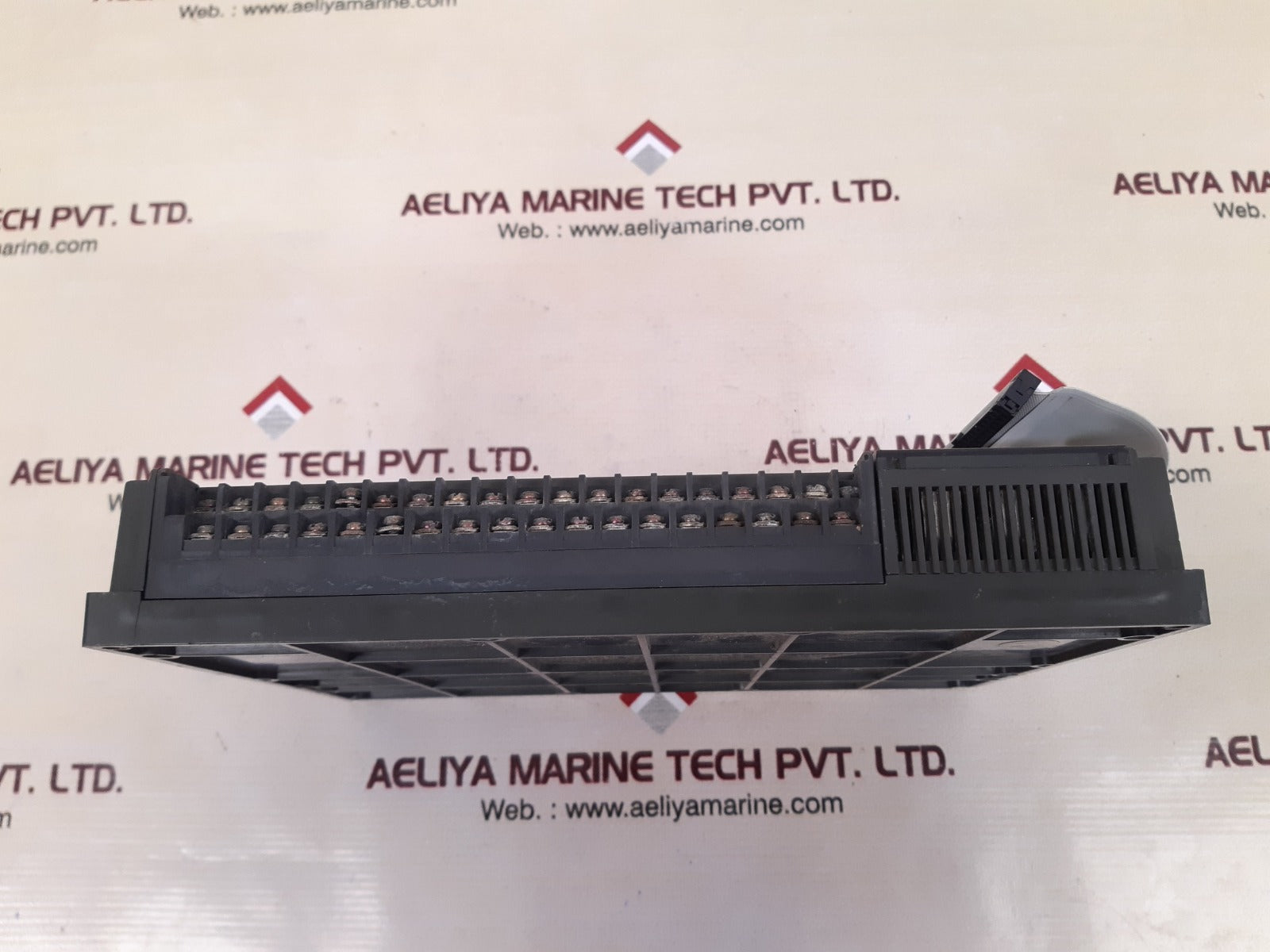 Mitsubishi a0j2e-e56dr programmable controller