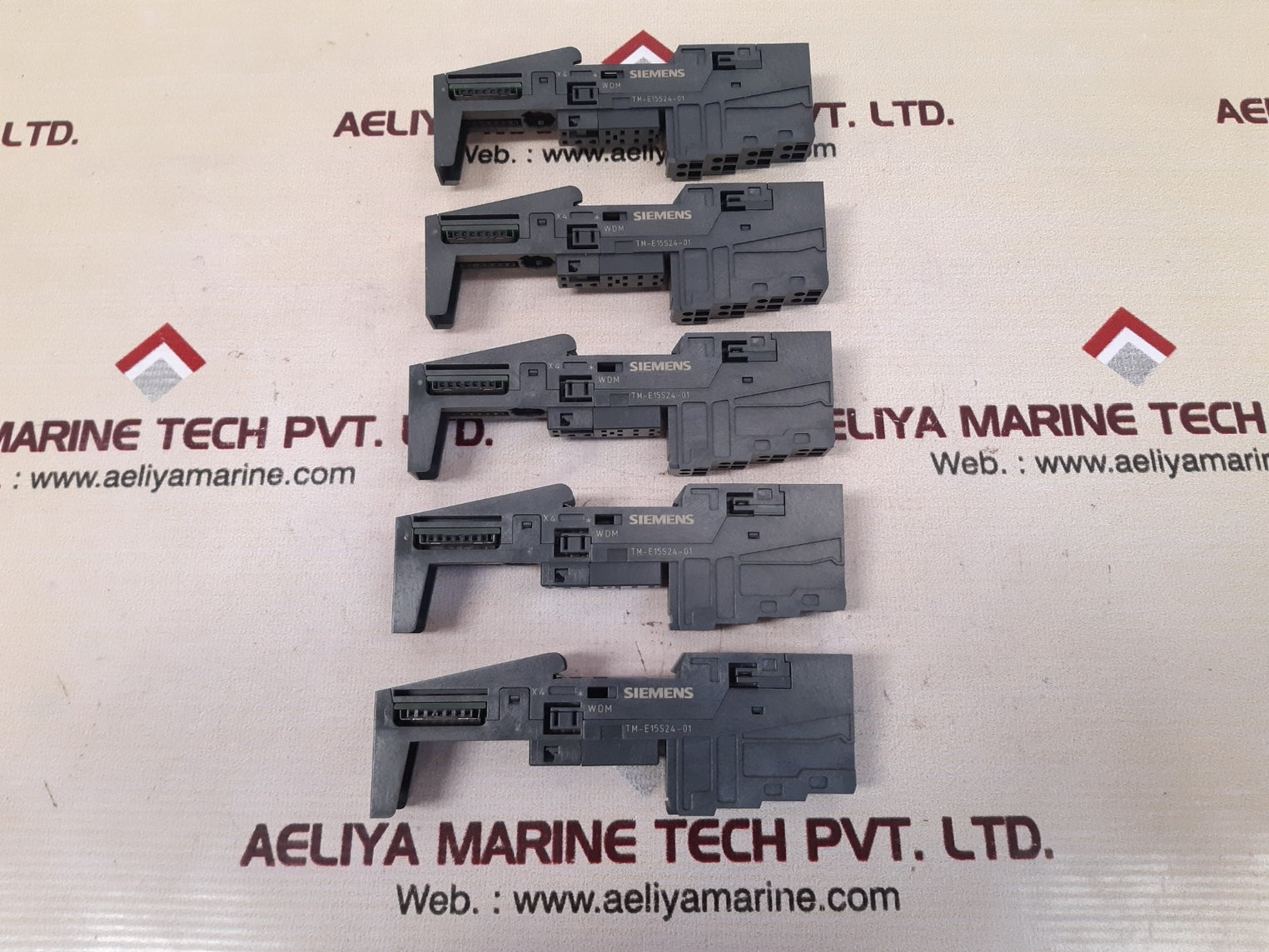 Siemens 6es7 193-4cb20-0aa0 terminal module 