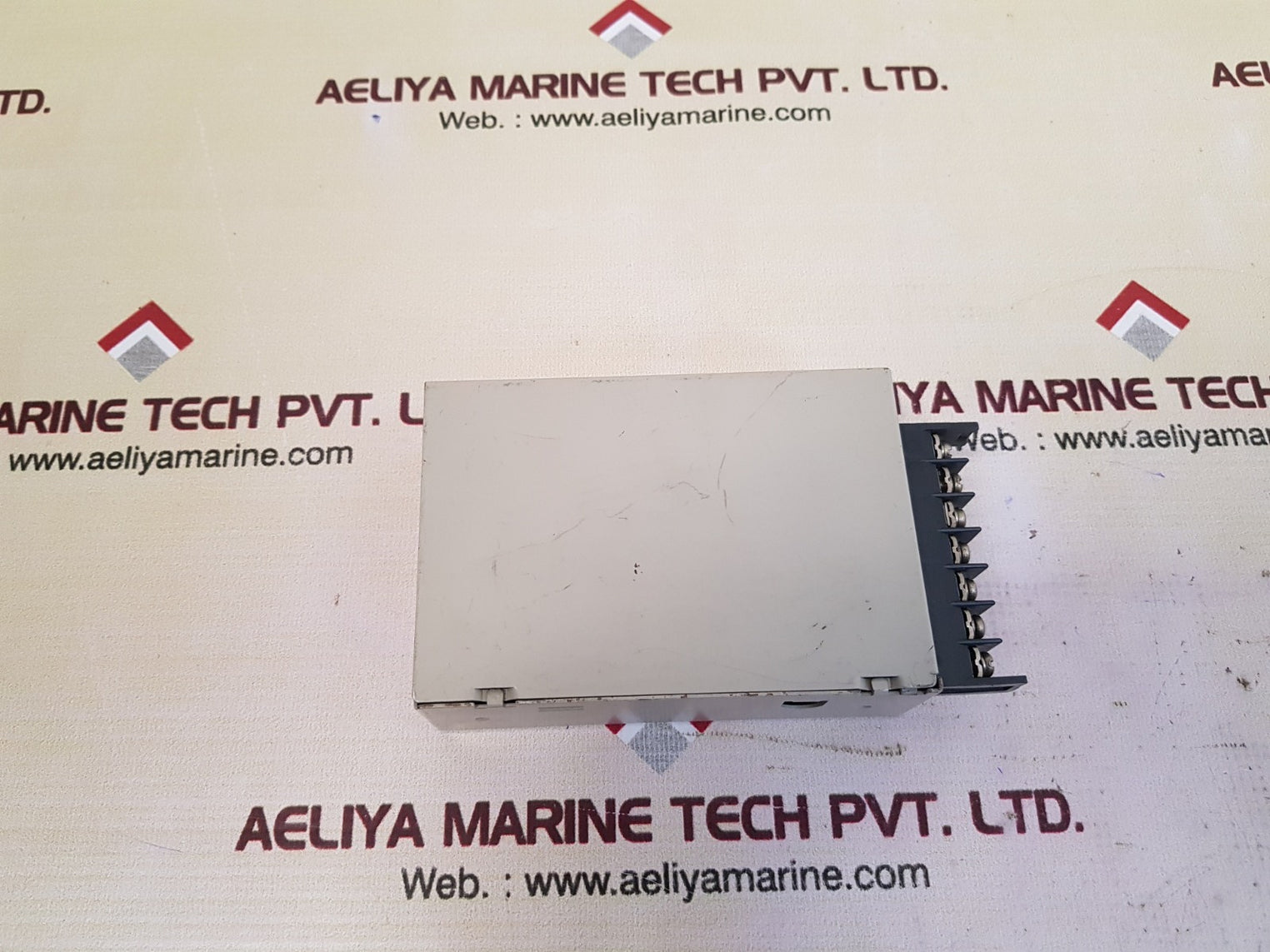 Omron s82h-3324 power supply 24vdc 1.3a