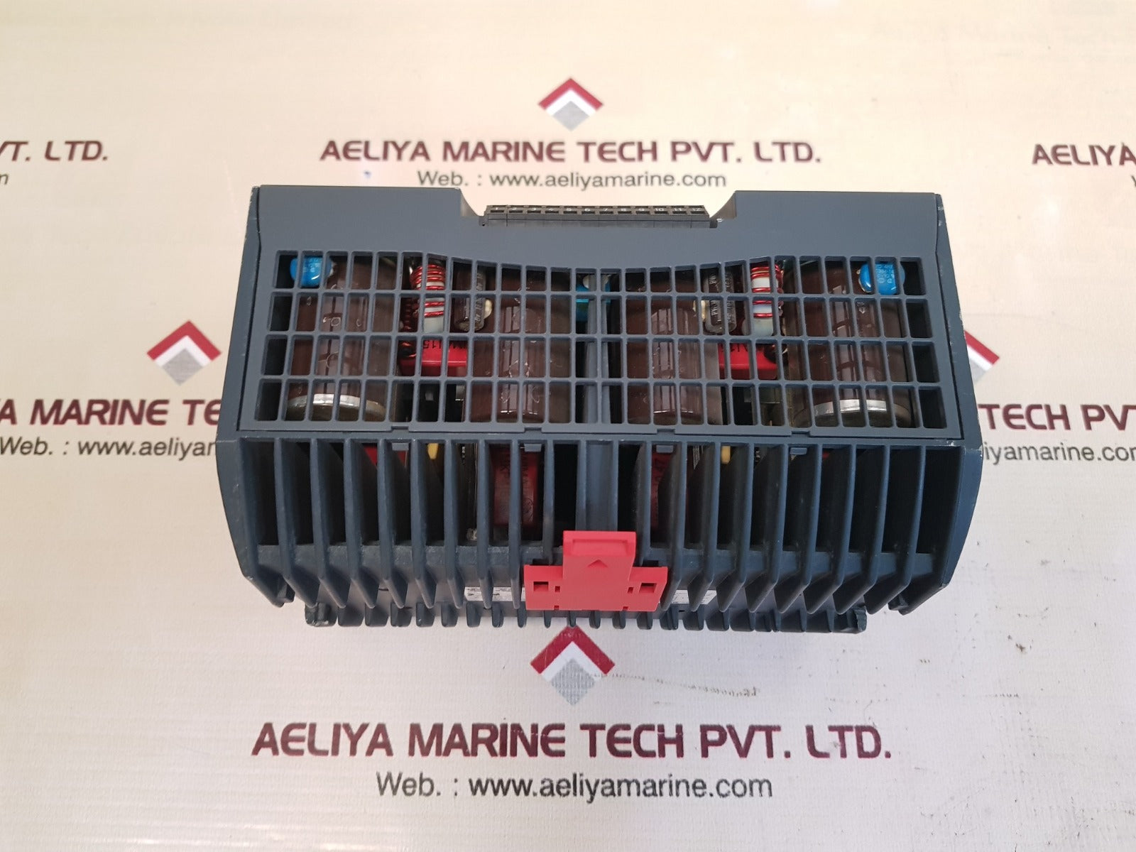 Power-one lxn 1604-6 ac-dc/dc-dc converter