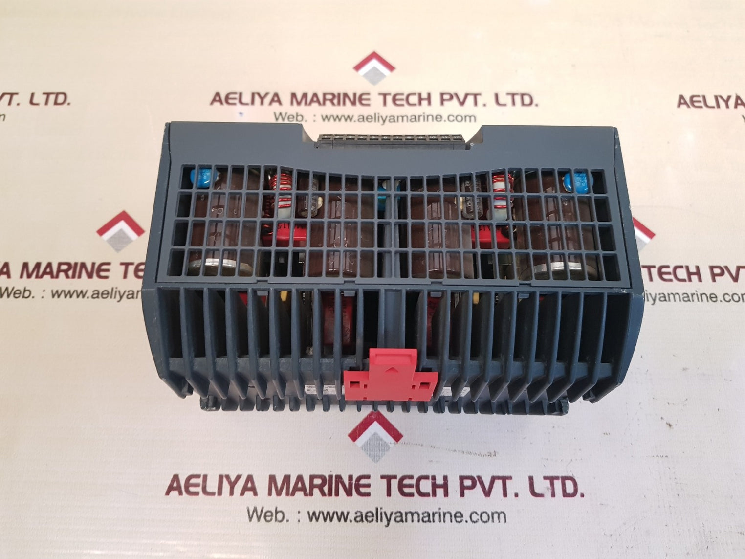 Power-one lxn 1604-6 ac-dc/dc-dc converter