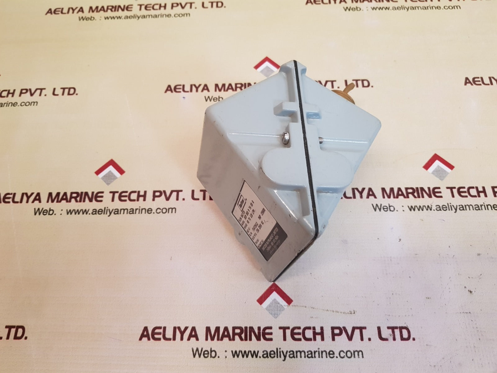 Switzer bgm 065 m th od a flow switch 15 bar