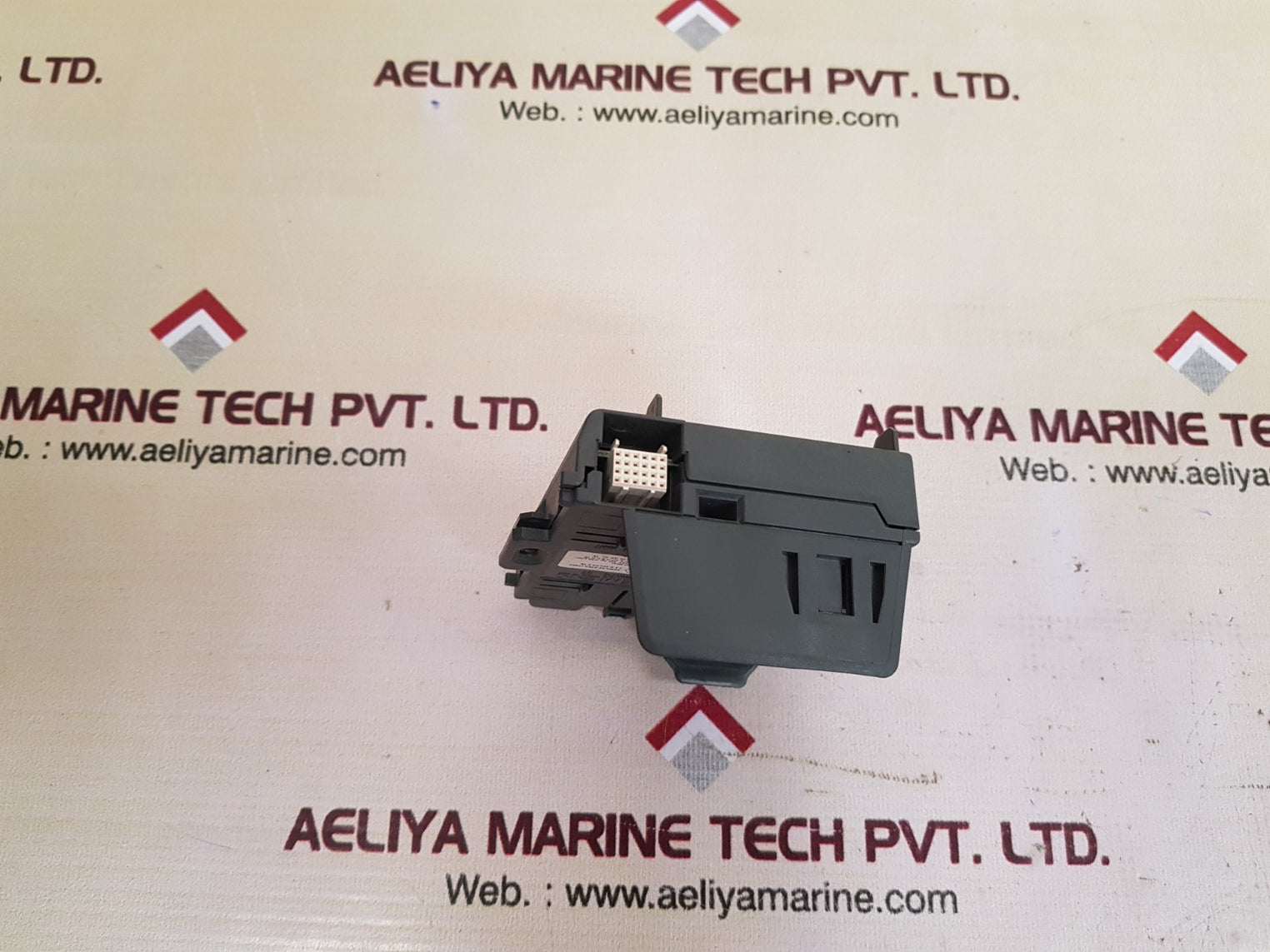 Siemens 6es7 195-7hb00-0xa0 bus module New