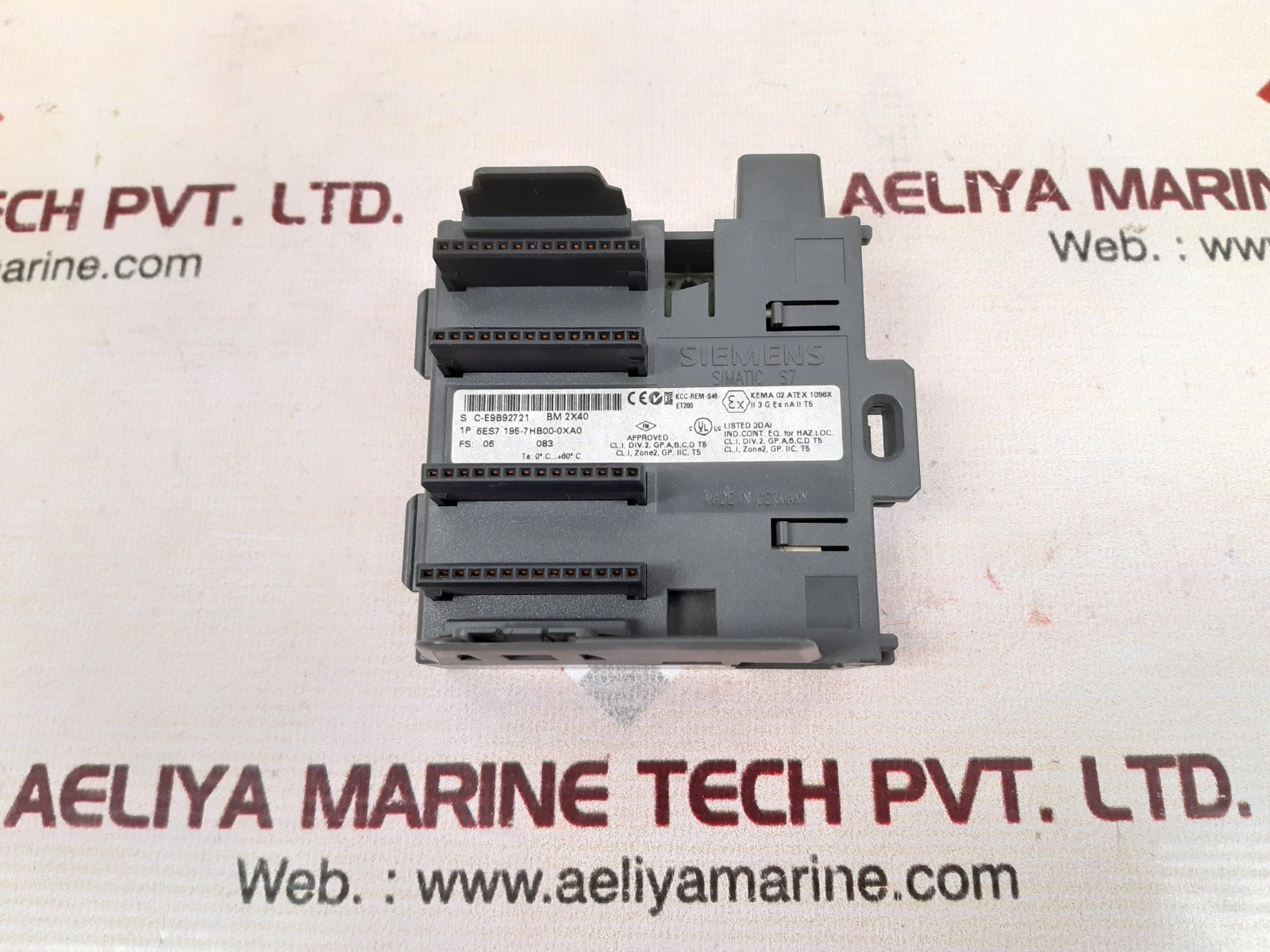 Siemens simatic s7 6es7 195-7 hb00-0xa0 bus module 