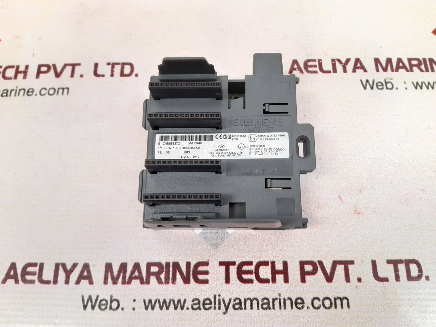 Siemens simatic s7 6es7 195-7 hb00-0xa0 bus module 