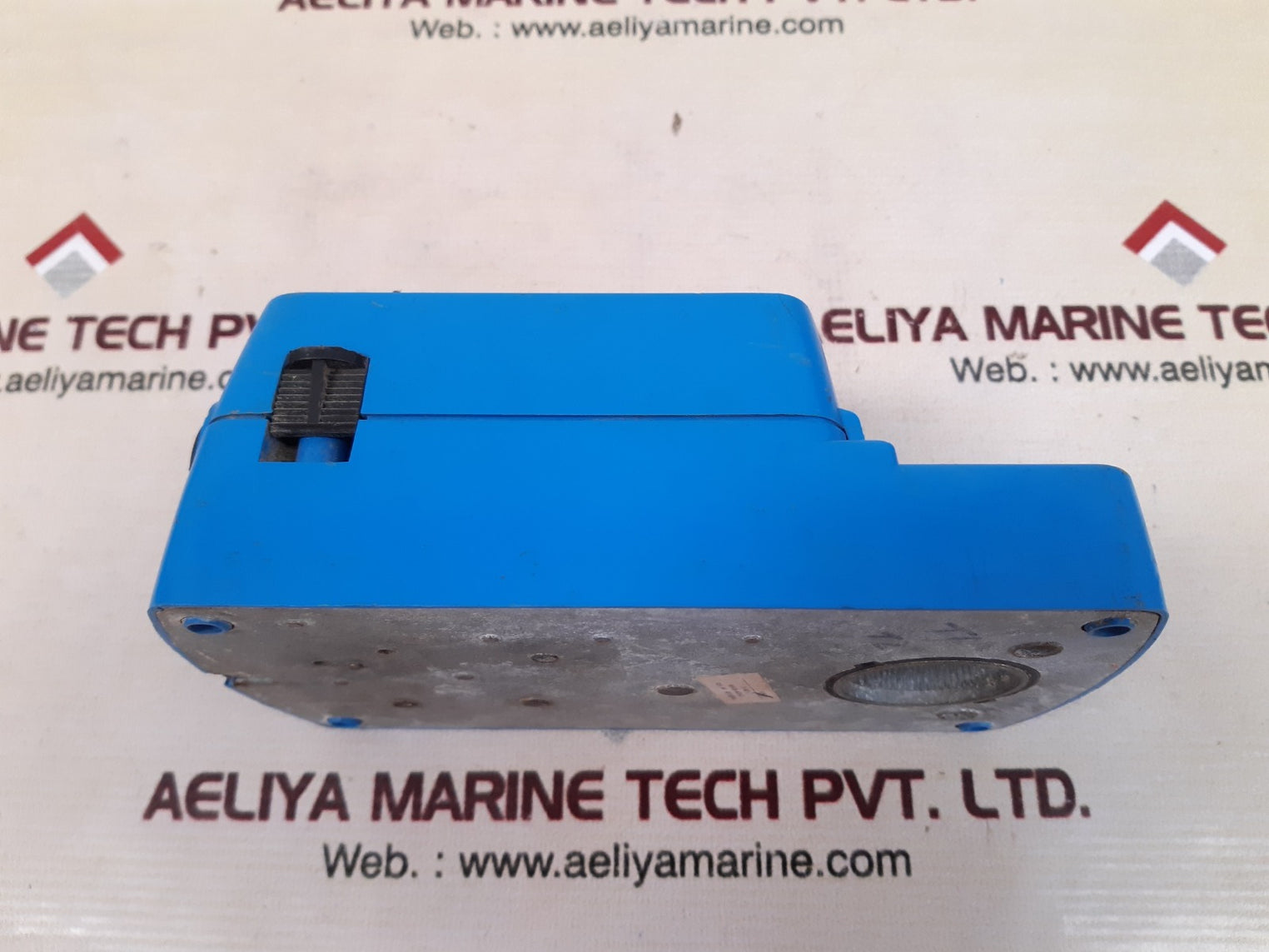 Johnson m9108-aga-2 floating electric actuator