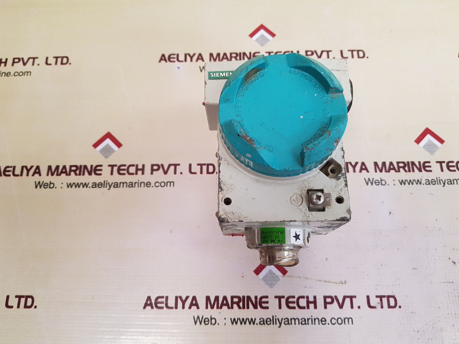 Siemens sitrans p 7mf4433-1db00-1aa6-z pressure transducer