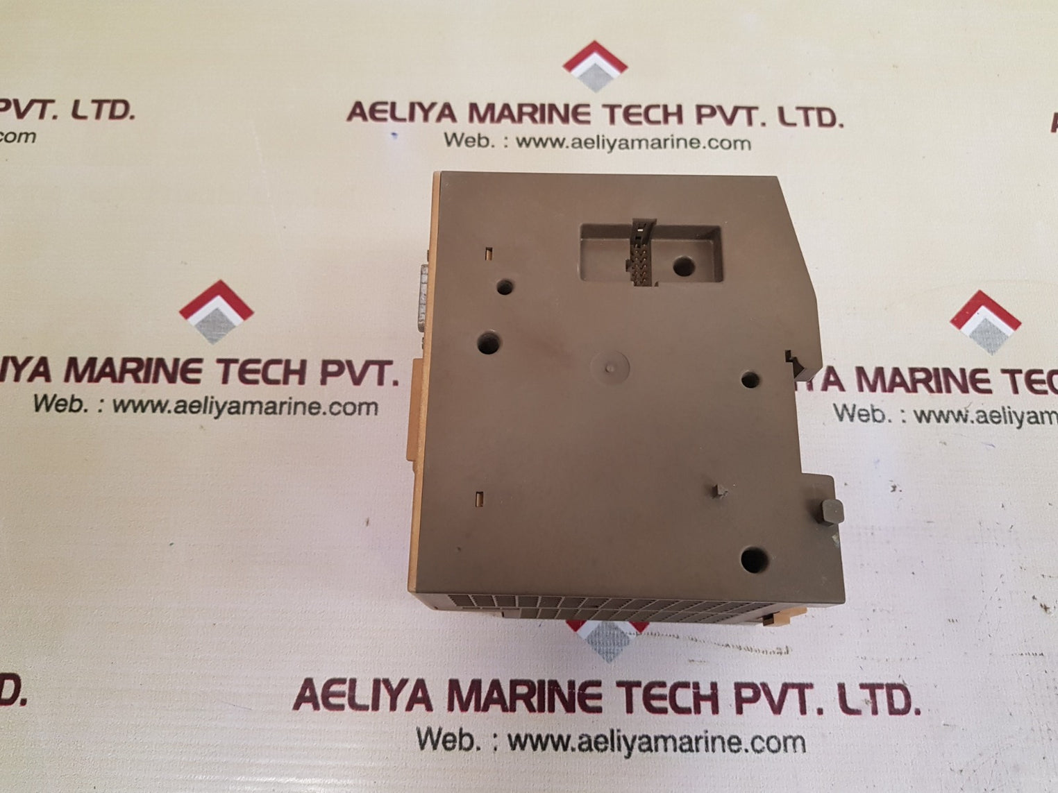 Siemens simatic s5-100u 1p 6es5 100-8ma02 control process unit