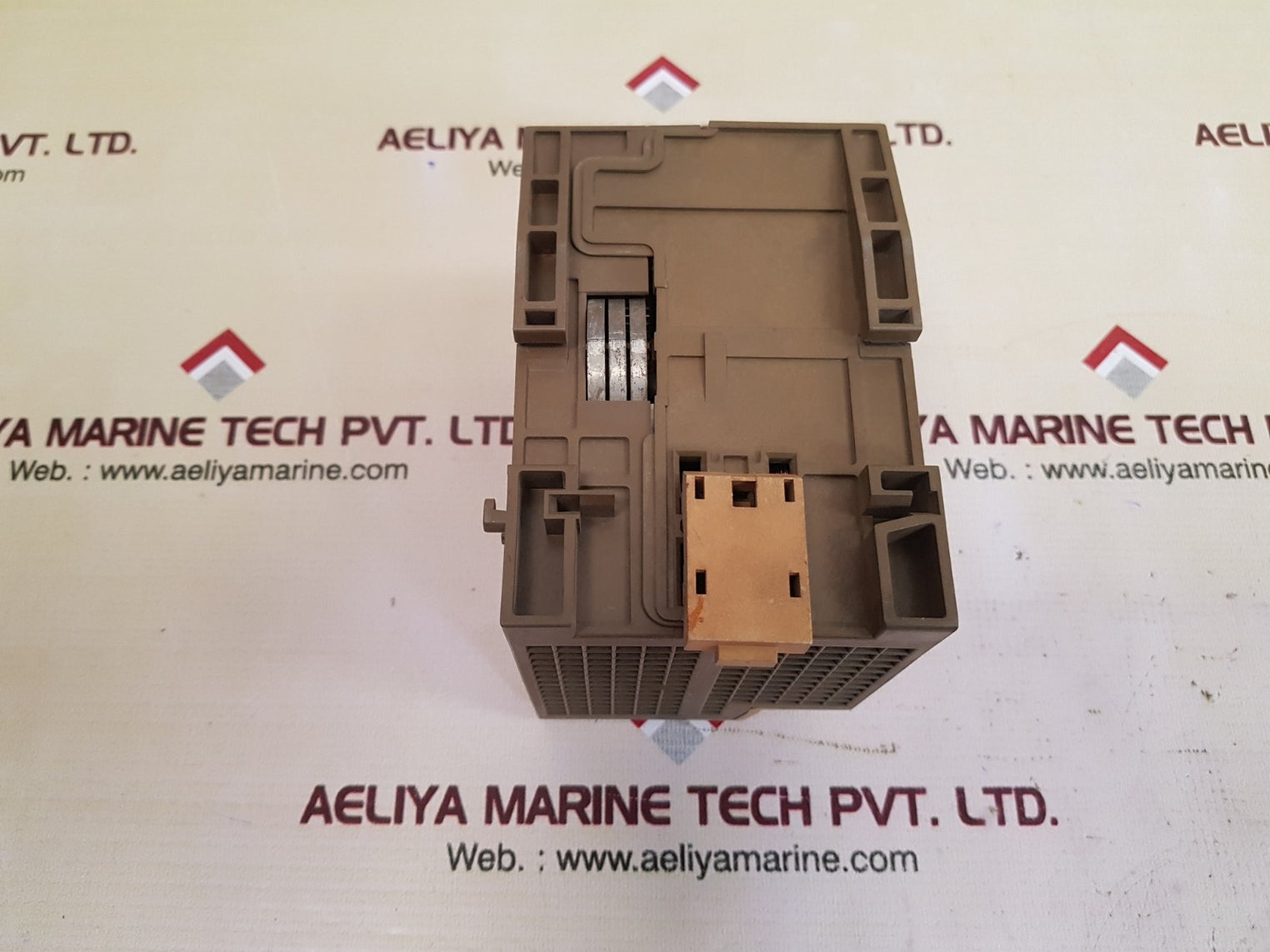 Siemens simatic s5-100u 1p 6es5 100-8ma02 control process unit
