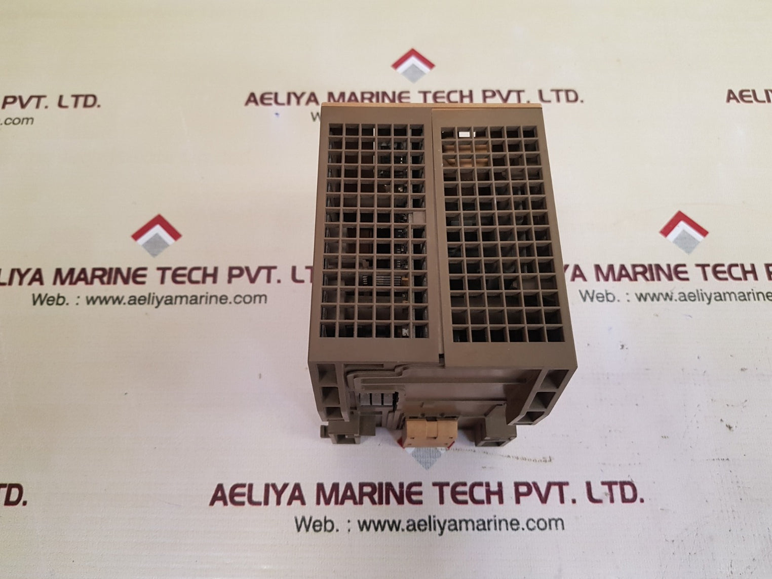 Siemens simatic s5-100u 1p 6es5 100-8ma02 control process unit