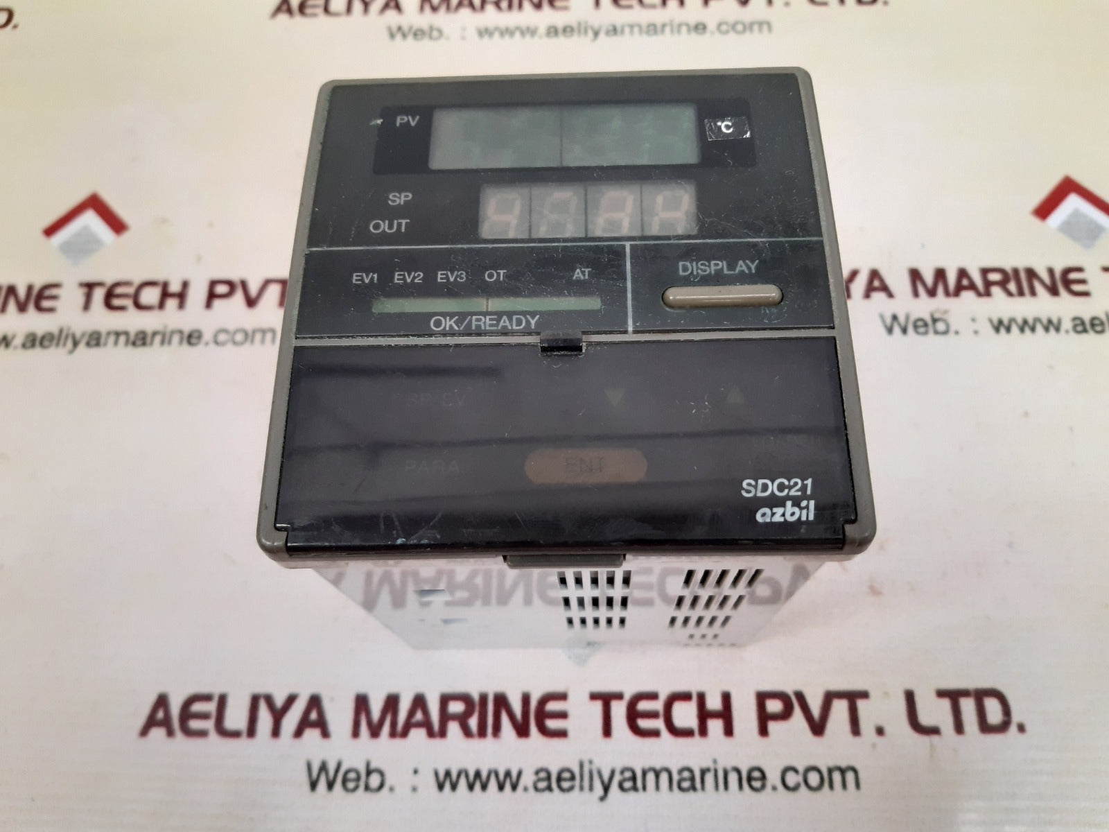 Yamatake/azbil sdc21 temperature controller c210da00501 