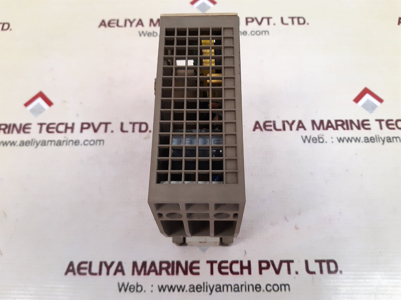 Siemens simatic s5-100u 6es0 931-8md11 power supply module 