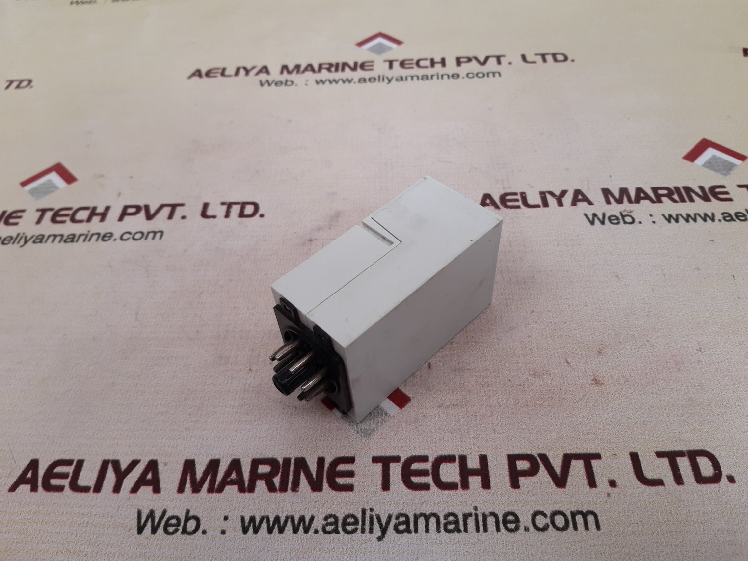 Crouzet oa2r1 analog plug-in 88867215 timer module