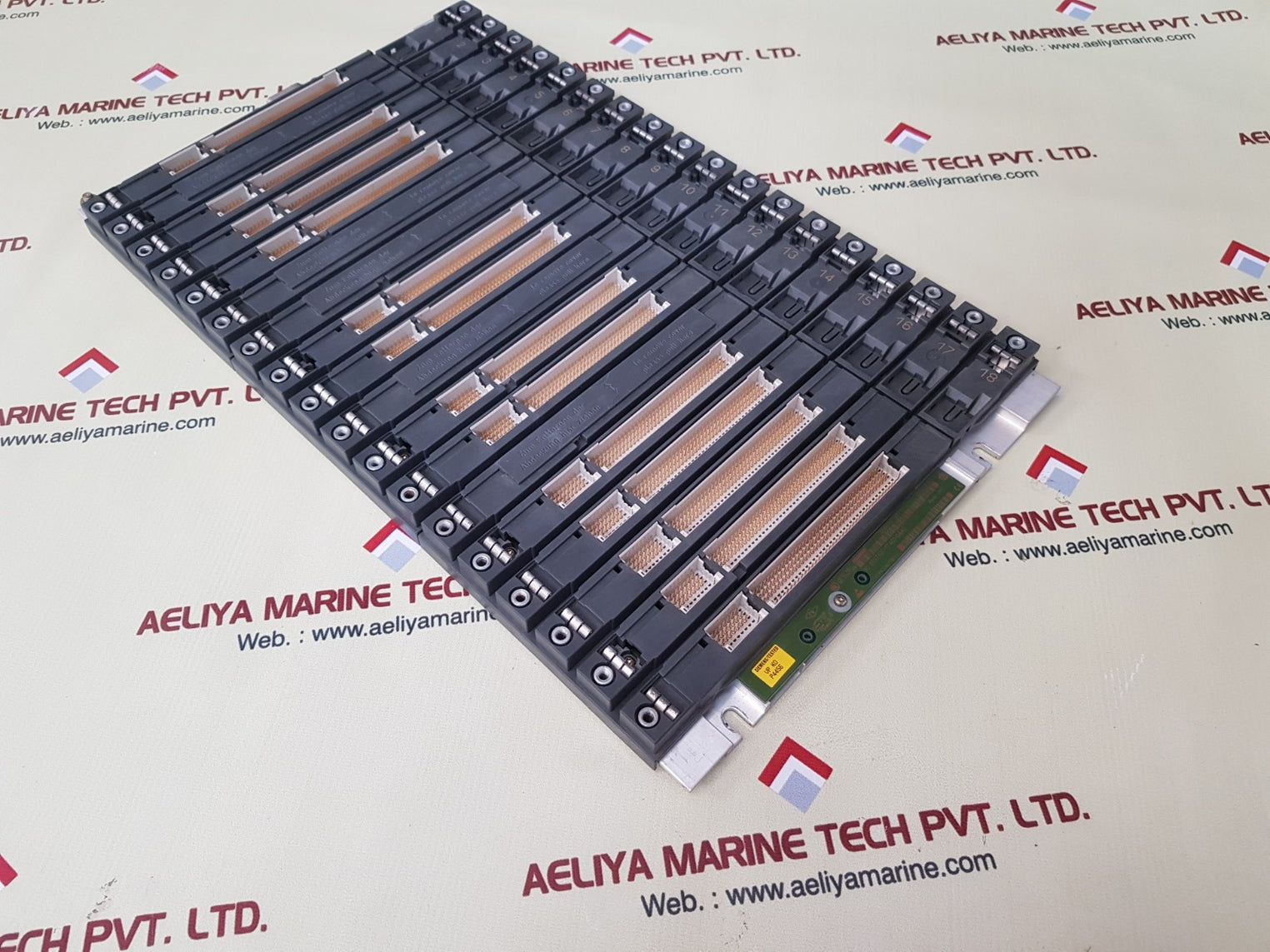 Siemens simatic s7 6es7400-1ta01-0aa0 plc rack