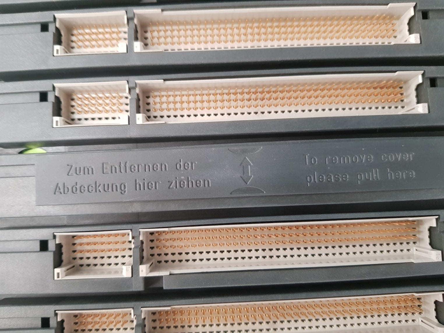 Siemens simatic s7 6es7400-1ta01-0aa0 plc rack