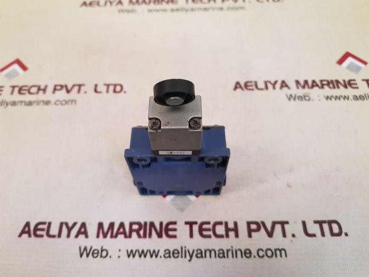 Telemecanique xckm limit switch zckd15 