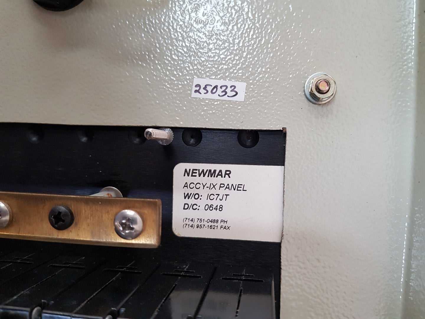 Newmar pwr pnl 2 accy-ix panel