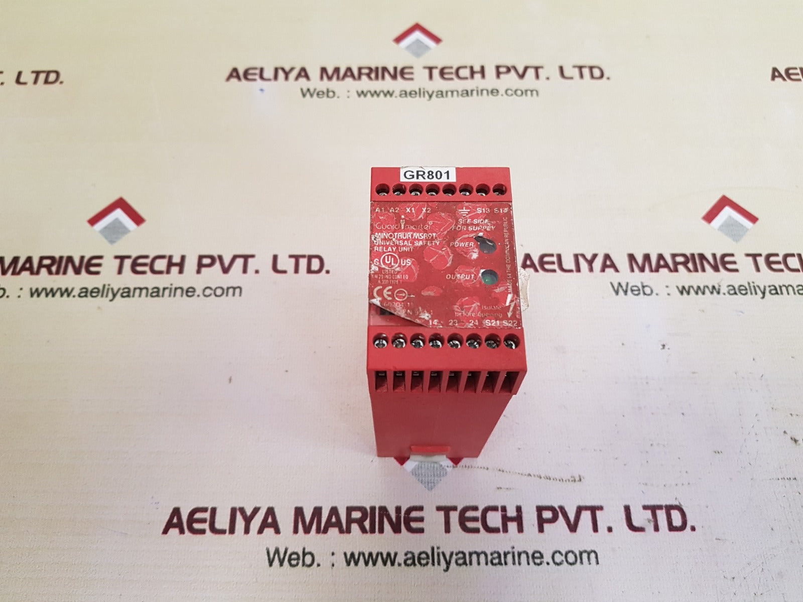 Allen bradley 440r-f23027 ser b minotaur msr9t universal safety relay unit