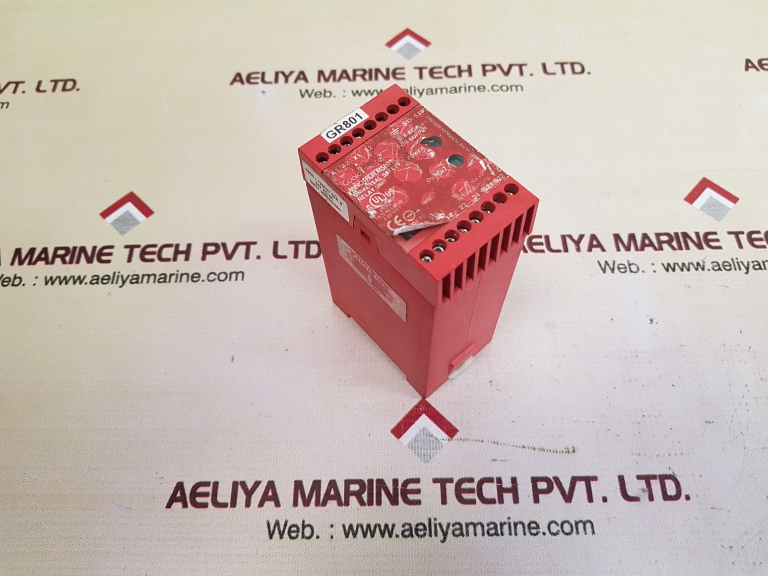 Allen bradley 440r-f23027 ser b minotaur msr9t universal safety relay unit