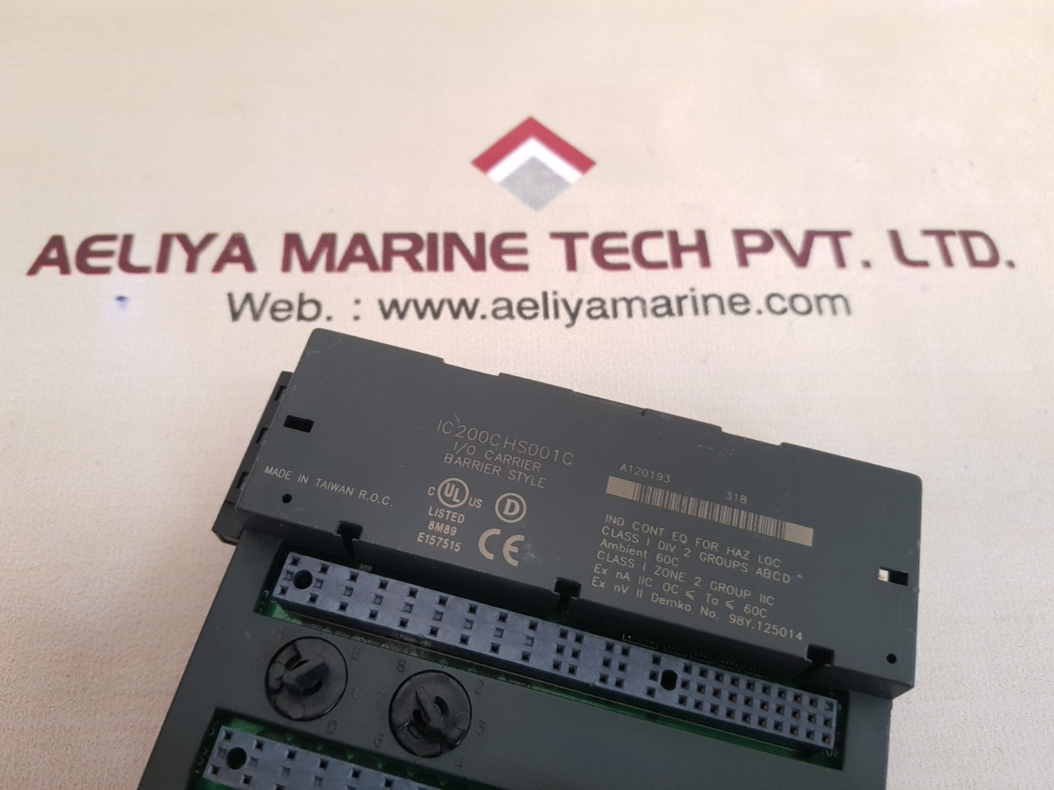 Ge ic200chs001c i/o carrier barrier style module base