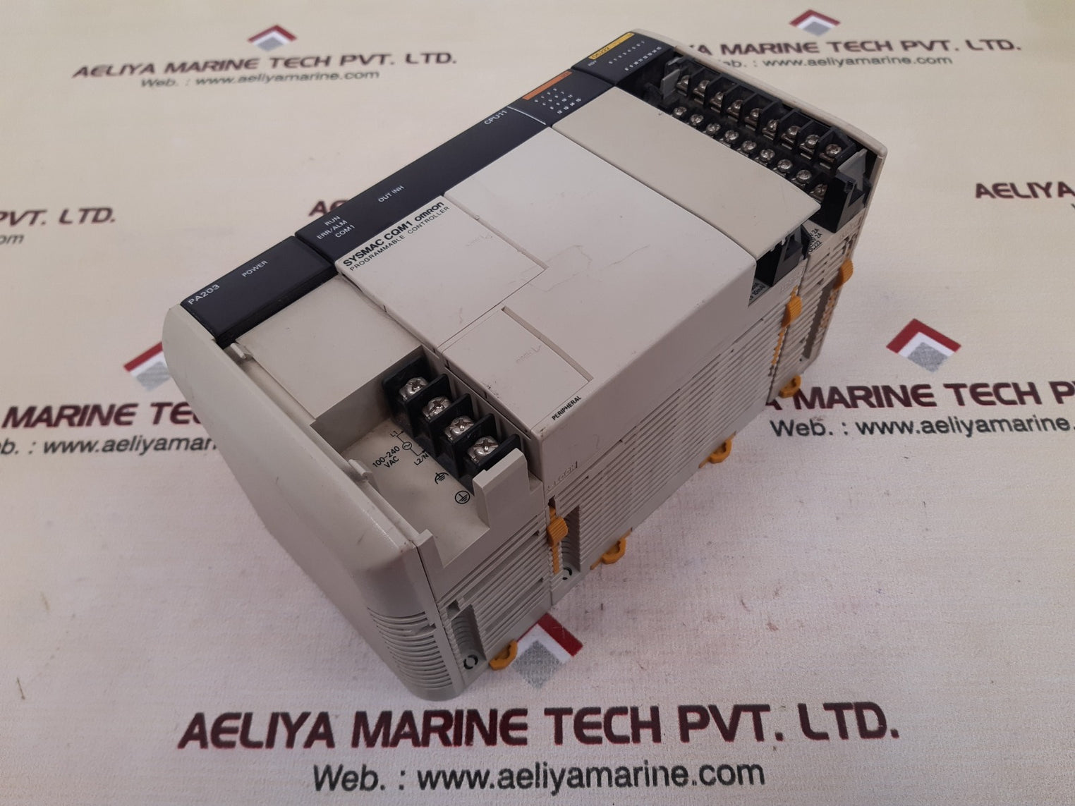Omron pa203/cpu11/och/oc222 programmable controller