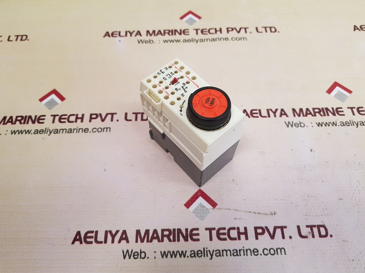 Telemecanique ca2-fr-241 relay timer