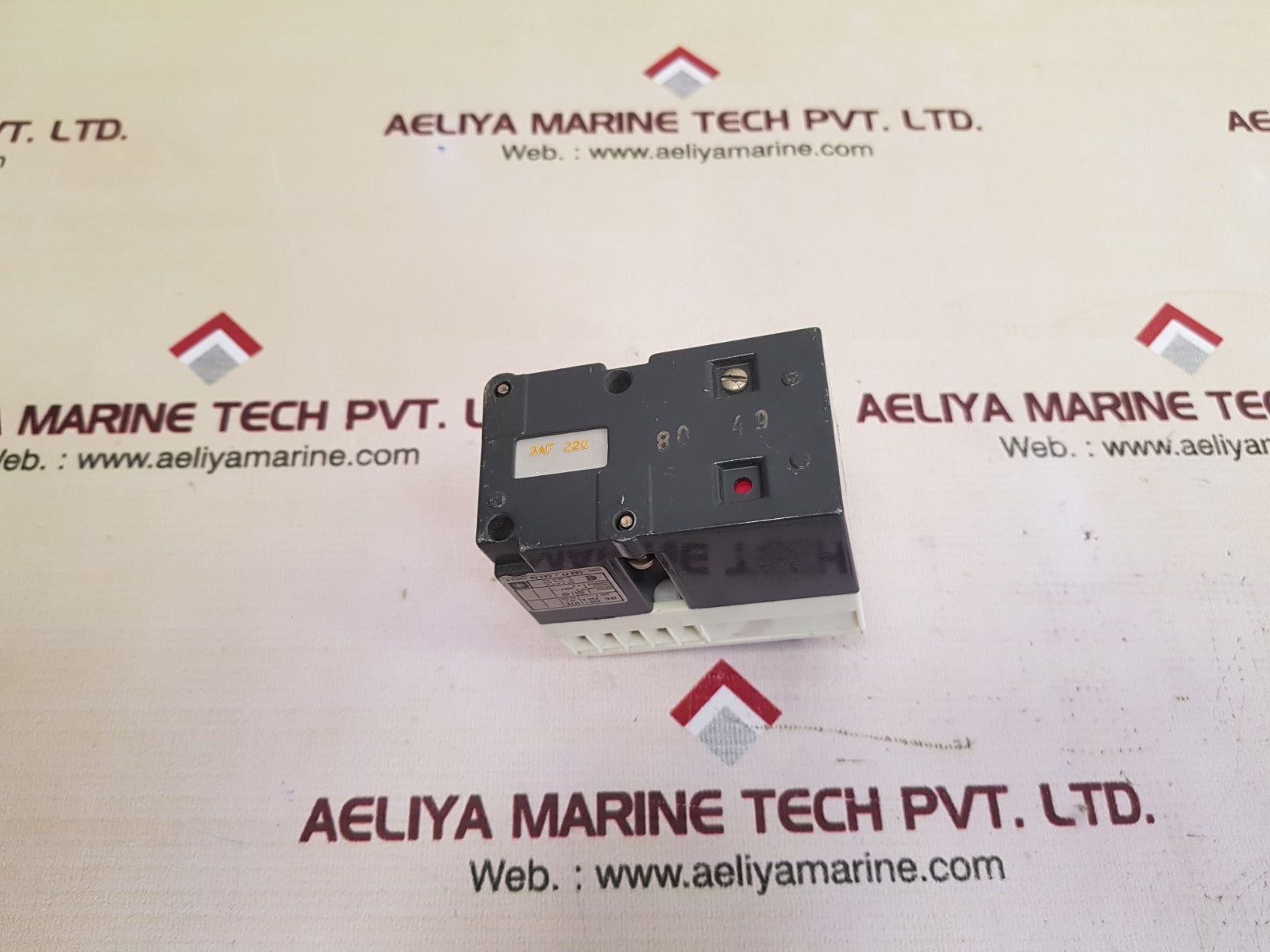 Telemecanique ca2-fr 111 time delay relay 220v 50hz 240v 60hz