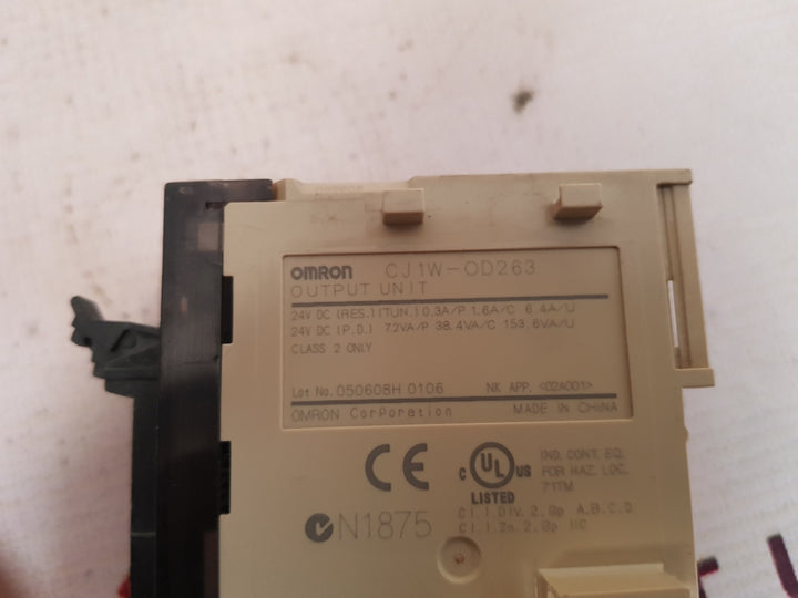 Omron cj 1w-od263 output module